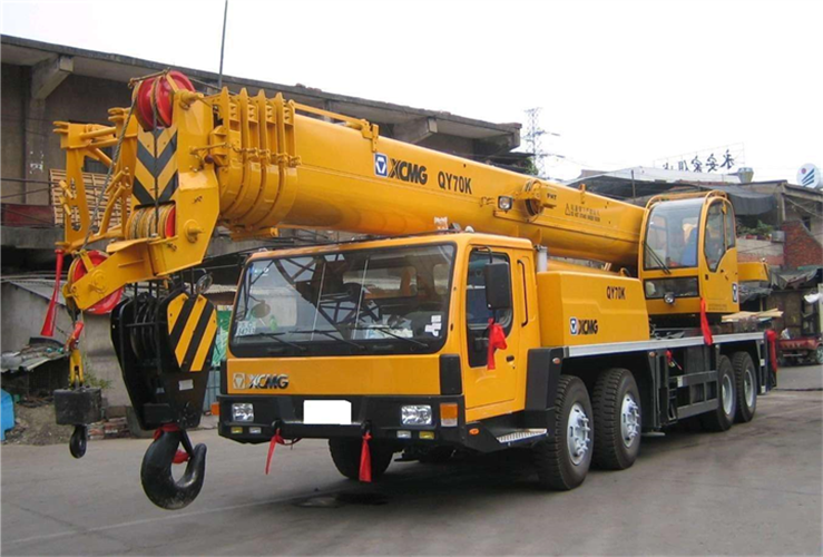 梁山县吊车出租选择重点