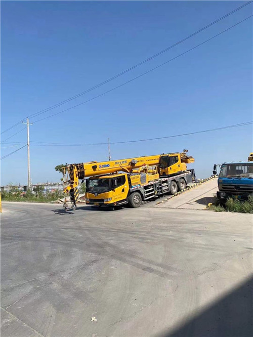 梁山县吊车作业时，可能会产生哪些额外收费项目？